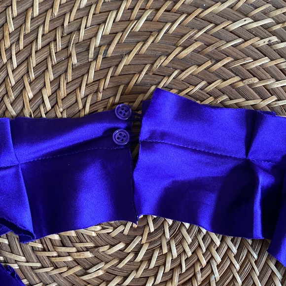 NEW BCBG Max AZRIA Halter Top Silk Pleated Purple Sleeveless Sexy - Picture 5 of 5